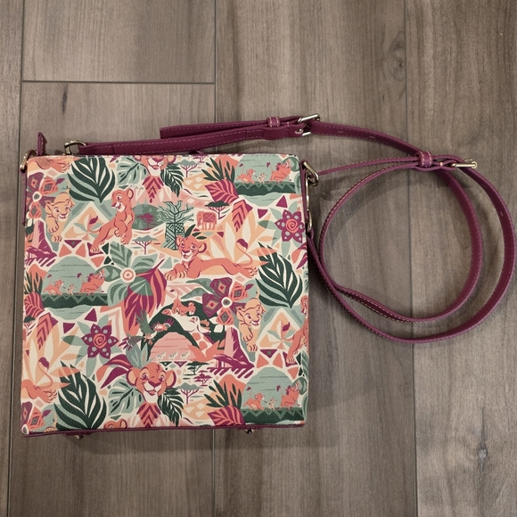 DISNEY x DOONEY BOURKE Lion King Crossbody - Picture 3 of 16